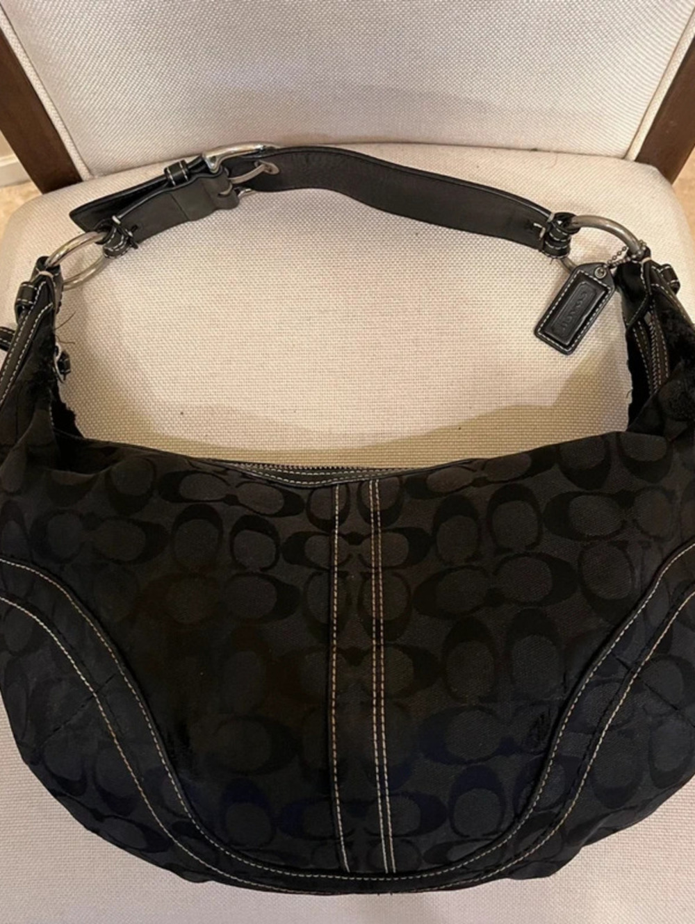 Coach signature C vintage hobo bag medium size